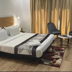 3* Hotel Azure And Near Medanta Hospital Medicity Sector 47,sohna Road